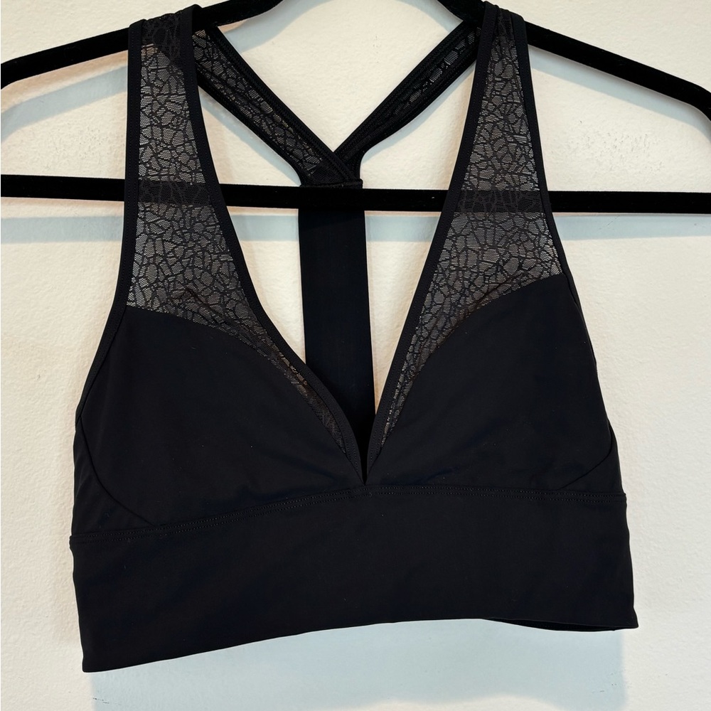 lululemon athletica Black Twist & Train Bra 6